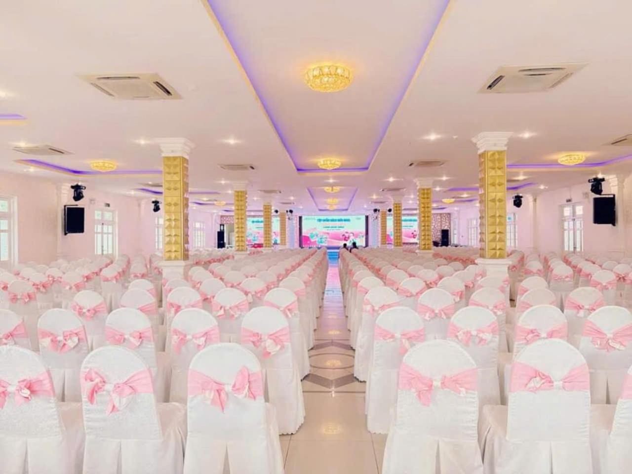 Dakruco Hotel Буонметхуот Екстер'єр фото