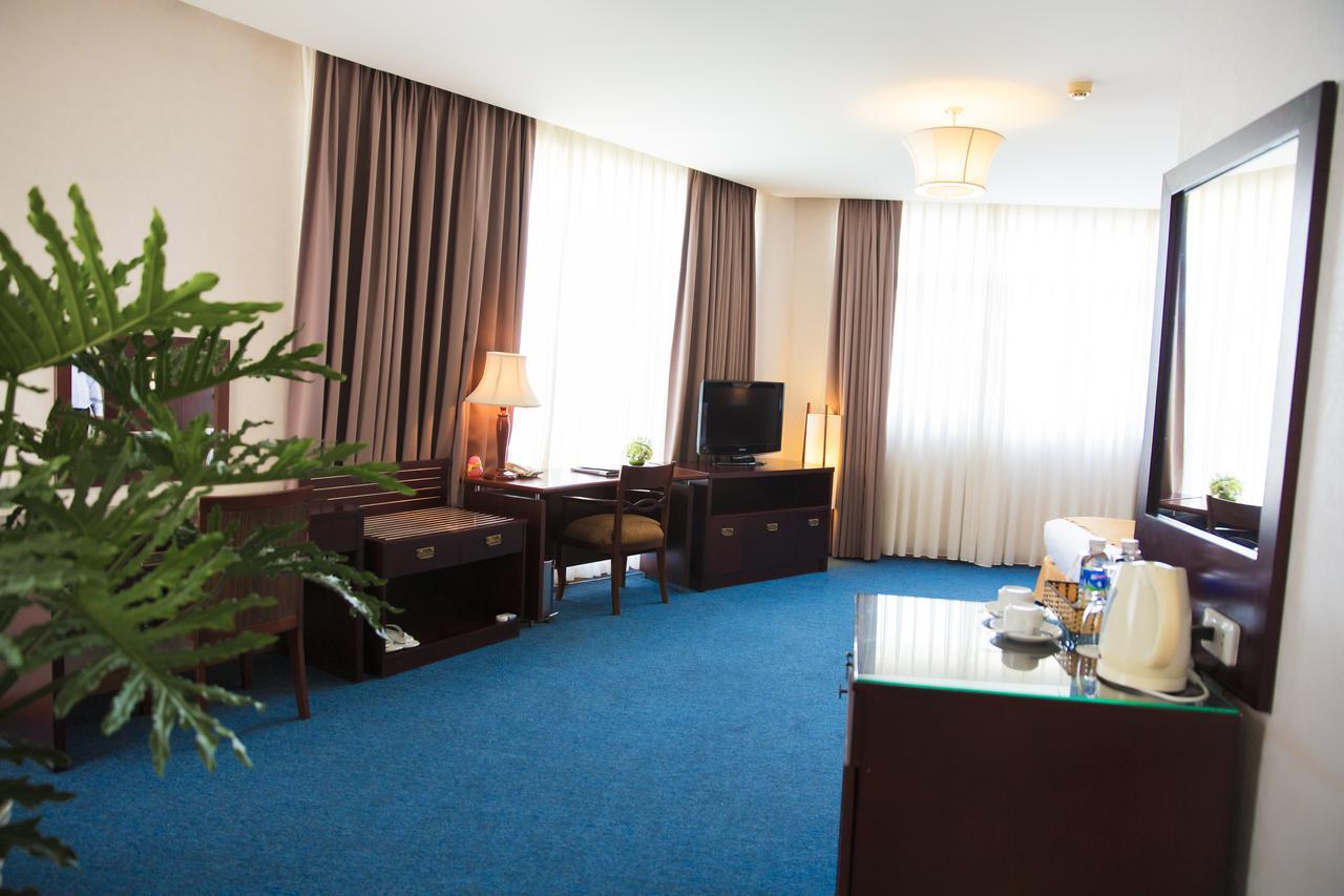 Dakruco Hotel Буонметхуот Екстер'єр фото