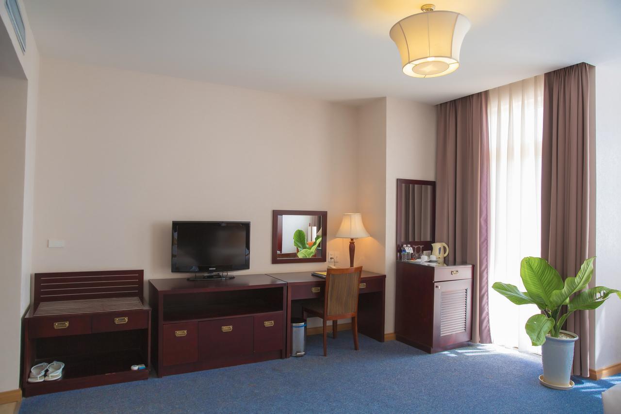 Dakruco Hotel Буонметхуот Екстер'єр фото