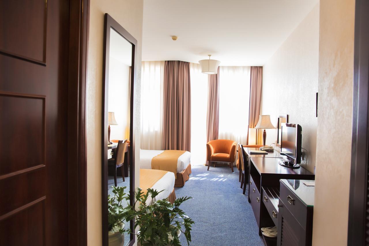 Dakruco Hotel Буонметхуот Екстер'єр фото
